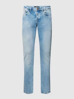 Spodnie męskie - Jeansy z naszywką z logo model ‘Servando’ - grafika 1