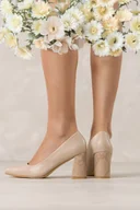 Czółenka - Beżowe czółenka damskie na ozdobnym słupku z błyszczącym wzorem wężowym skórzana wkładka Casu D25X5-N - miniaturka - grafika 1