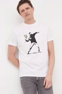 Koszulki męskie - Guess t-shirt bawełniany x Banksy kolor biały wzorzysty - grafika 1