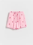 Spodnie i spodenki dla dziewczynek - Reserved - Wiskozowe szorty z haftem - pastelowy róż - miniaturka - grafika 1
