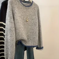 Bluzy damskie - TEMU Sweter Damski Elegancki Casual Szary - Miękka Bluza z Okrągłym Dekoltem i Subtelnym Niebieskim Wykończeniem, Jednokolorowa Regular Fit na Jesień - miniaturka - grafika 1