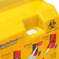 Meble i wyposażenie gabinetów medycznych - Narzędzie do usuwania ostrzy skalpela Blade FLASK EVO - miniaturka - grafika 1