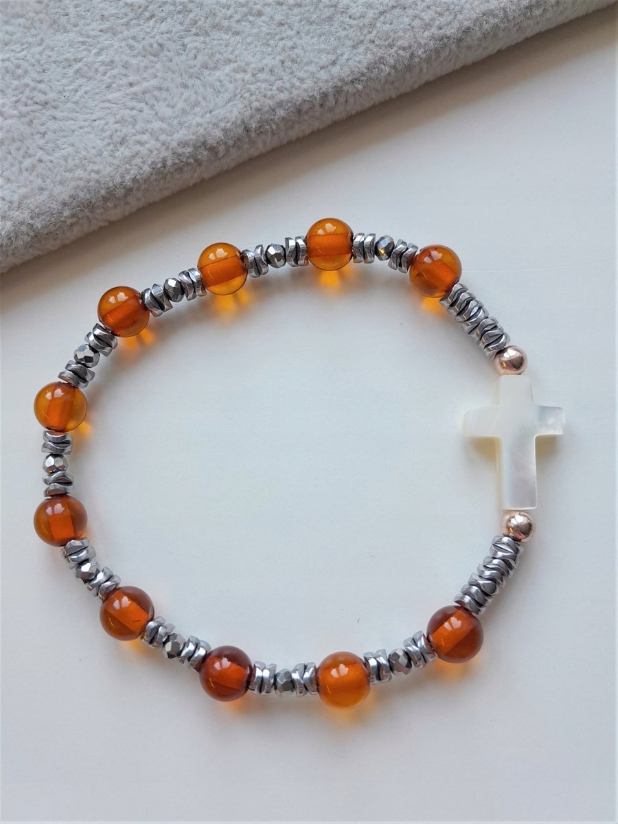 Bransoletka Różaniec Bursztyn Hematyt Krzyż Koniak