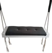 Leżaczki i huśtawki - Huśtawka dla dzieci siedzisko czarna wisząca dom ogród pokój prezent i dorosłych 50x20 - miniaturka - grafika 1