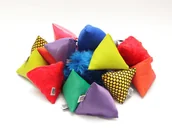 Zabawki sensoryczne - Memo Sensoryczne Woreczki PIRAMIDKI 20 szt. - miniaturka - grafika 1