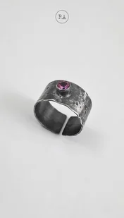 Pierścionek ze srebra oksydowany, cyrkonia - Pierścionki - miniaturka - grafika 1