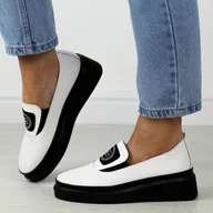 Półbuty damskie - Białe skórzane półbuty damskie Vinceza 87980 - miniaturka - grafika 1