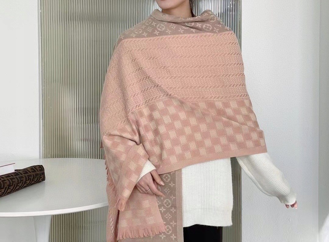 elegancki damski SZAL na zimę ciepły SZALIK szykowny 180x66 beżowo-różowy