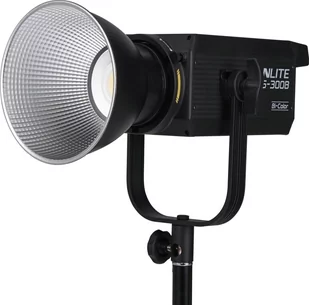 Lampa LED Nanlite FS-300B LED Bi-color Spot Light - Kamery cyfrowe - akcesoria - miniaturka - grafika 1