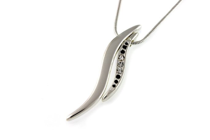 Delikatny Naszyjnik Falisty Lśniące Cyrkonie