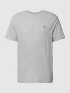 Koszulki męskie - T-shirt o kroju regular fit z wyhaftowanym logo model ‘SHIELD’ - miniaturka - grafika 1