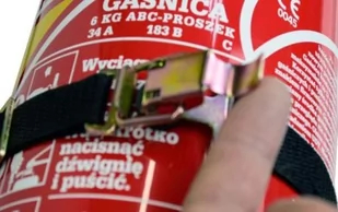 Opaska z zapinką MET do gaśnic WER-O 6kg - Sprzęt przeciwpożarowy - miniaturka - grafika 1