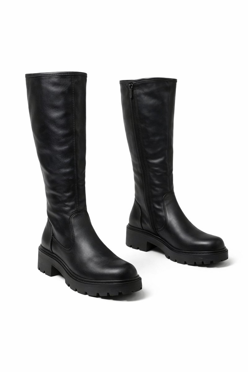 VAGABOND SHOEMAKERS CZARNE KLASYCZNE KOZAKI NA PODESZWIE Z ROWKAMI 39 1I1E