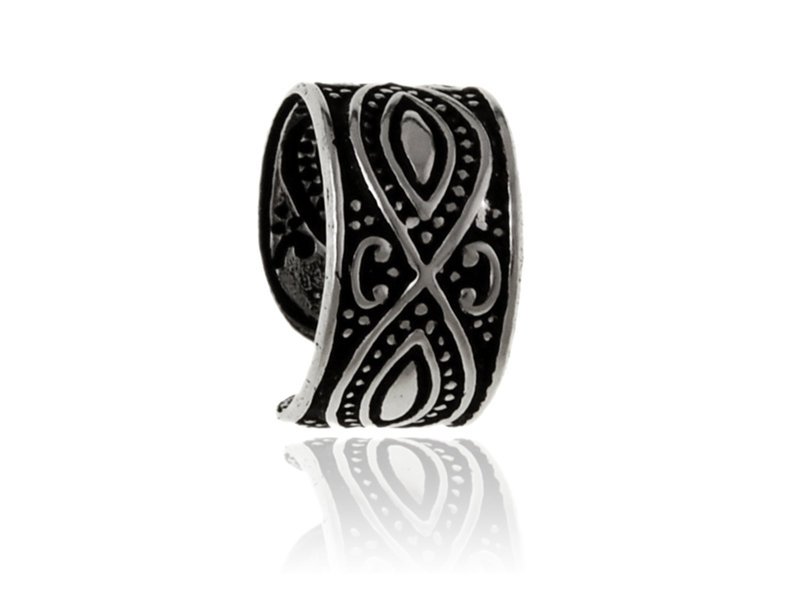 Nausznica z ciemnego srebra kn129 - 0,6g.