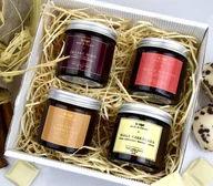 Świece - ZESTAW PREZENTOWY - Świece sojowe zapachowe 4x60 ml. HAND MADE Biała czekolada, Grzane wino, Ciastko karmelowe, Beza z malinami - miniaturka - grafika 1