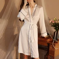 Szlafroki damskie - Satynowy szlafrok - miniaturka - grafika 1