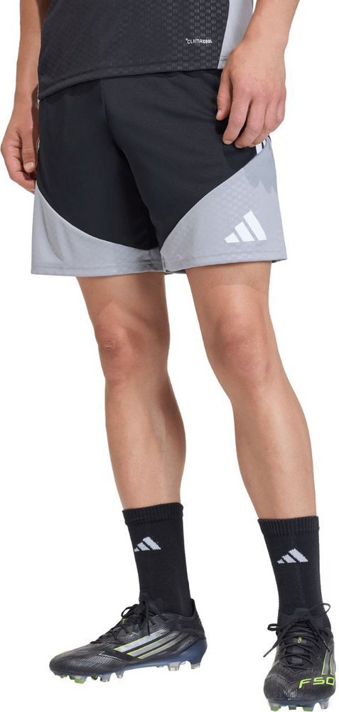 Adidas Spodenki męskie adidas Tiro 26 Competition Training czarno-szare JX4251 S