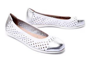 CAPRICE 22167-26 910 silver/white deer, baleriny damskie - Caprice - Baleriny - miniaturka - grafika 1
