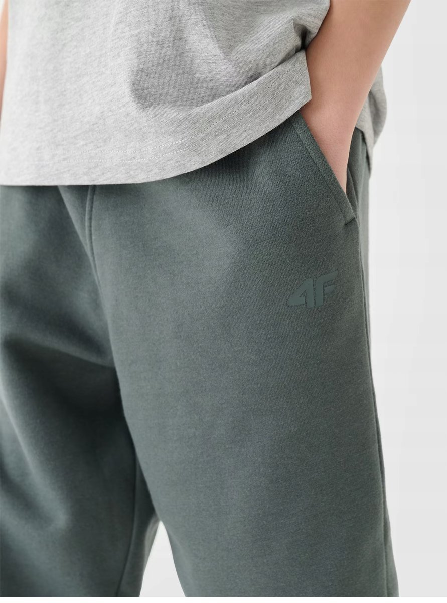 SPODNIE DRESOWE CHŁOPIĘCE 4F 122 JOGGERY DRESY SPORTOWE TTROM761 AW24