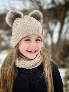 ZESTAW: bawełniana czapka dla dziecka z dwoma pomponami i komin Beżowy - Czapki dla dzieci - miniaturka - grafika 1