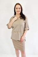 Bluzki damskie - Elegancka Bluzka z Kołnierzykiem i Złotym Paskiem Beżowa 40 - miniaturka - grafika 1