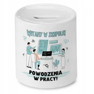 Skarbonki - Skarbonka na Powitanie w Pracy Idealne na Prezent z Nadrukiem ze Zdjęciem + Opakowanie na prezent (wzór 02) - miniaturka - grafika 1
