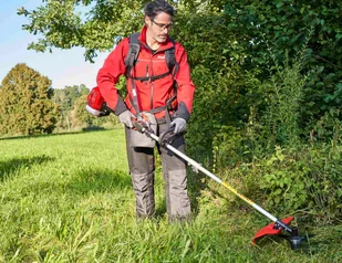Wielofunkcyjne urządzenie spalinowe Solo by AL-KO 130 MT: kosa spalinowa + nożyce do żywopłotu + okrzesywarka do gałęzi + przedłużka + tarcza 3T + nóż mulczujący + szelki - Podkaszarki - miniaturka - grafika 12