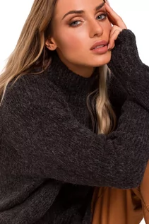 Swetry damskie - M468 Sweter półgolf z asymetrycznym dołem - grafitowy - grafika 1