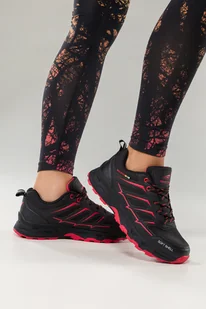Czarne buty trekkingowe damskie buty sportowe na bieżnikowanej podeszwie sznurowane czerwone wstawki softshell Casu 2408-3W - Buty trekkingowe damskie - miniaturka - grafika 1