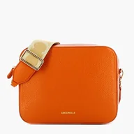 Torebki damskie - Damska torba na ramię typu cross-body ze skóry naturalnej Coccinelle TEBE E5MN555M301R18 Jasnobrązowa (8059978521897) - miniaturka - grafika 1