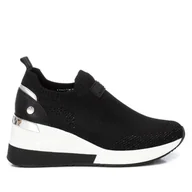 Trampki damskie - XTI 143718, damskie trampki, czarne, 39 EU, Czarny (Black), 39 EU - miniaturka - grafika 1