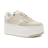 Moda i Uroda OUTLET - Guess Skórzane sneakersy - miniaturka - grafika 1