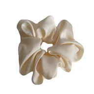 Ozdoby do włosów - Gumka Do Włosów Scrunchie Kremowa Jasna Frotka Bez Łączeń Klasyczna - miniaturka - grafika 1