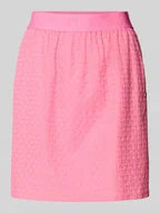 Spódnice - Spódnica o długości do kolan z fakturowanym wzorem model ‘Sophia’ - miniaturka - grafika 1