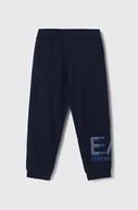 Spodnie i spodenki dla chłopców - EA7 Emporio Armani spodnie dresowe bawełniane dziecięce kolor granatowy z nadrukiem - miniaturka - grafika 1
