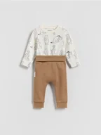 Komplety dla niemowląt - Reserved - Bawełniany komplet Kubuś Puchatek - złamana biel - miniaturka - grafika 1