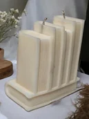 Świece - Świeca sojowa – Sterta książek – 510 ml - Bezzapachowa - miniaturka - grafika 1