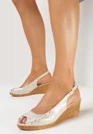 Sandały damskie - Beżowe Sandały na Koturnie z Zapięciem na Sprzączkę i Otwartym Noskiem Lirveia - miniaturka - grafika 1