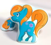 Kołdry i poduszki dla dzieci - Poduszka przytulanka 363 konik kucyk - miniaturka - grafika 1