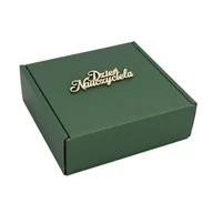 Zestawy upominkowe - Pudełko prezentowe na Dzień Nauczyciela 22x20x7 ciemna zieleń wypełnienie - miniaturka - grafika 1