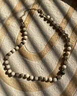 Naszyjniki - Naszyjnik choker na lato z kamieniem rzecznym i turkusem afrykańskim - miniaturka - grafika 1