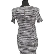 Sukienki - Superdry Sukienka Przed Kolano Stylowa Wygodna Czarno Biała Rozmiar L - miniaturka - grafika 1