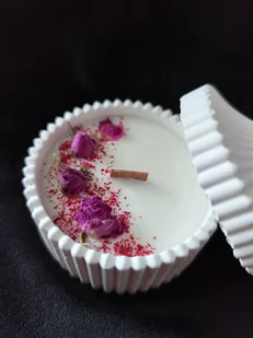 Zapachowa świeca sojowa o zapachu "Malina&Róża" - Świece - miniaturka - grafika 1