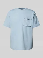 Koszulki męskie - T-shirt z prążkowanym okrągłym dekoltem - miniaturka - grafika 1