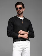 Swetry męskie - Męski sweter z wiskozą i rozpinanym dekoltem czarny V2 OM-SWZS-0124 - Ombre Clothing - miniaturka - grafika 1