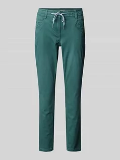 Spodnie damskie - Spodnie o kroju regular fit z wiązanym paskiem - grafika 1