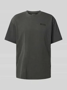 T-shirt o luźnym kroju z nadrukiem z logo - Koszulki męskie - miniaturka - grafika 1