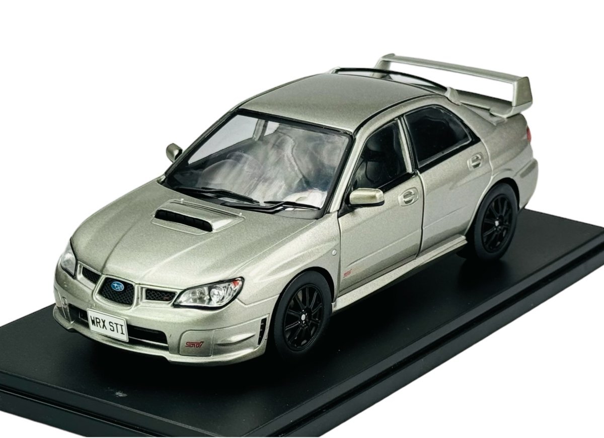 WHITEBOX SUBARU IMPREZA WRX STI SREBRNY 1:24 124208