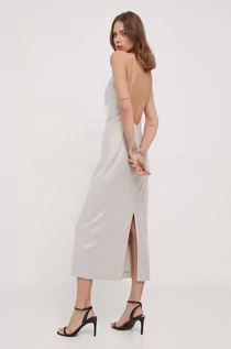Sukienki - Calvin Klein sukienka kolor szary midi prosta - grafika 1
