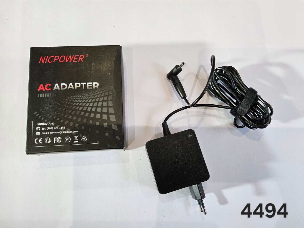 Adapter AC nowy (4494-22)